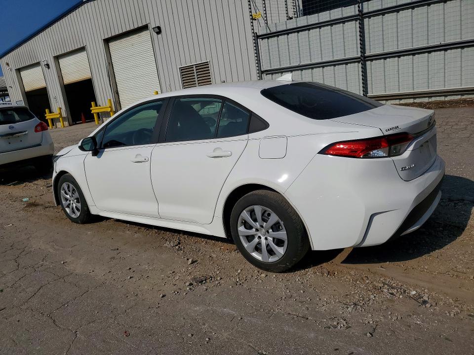 Photo 2 from auction – 2021 TOYOTA COROLLA with VIN 5YFEPMAE9MP231851