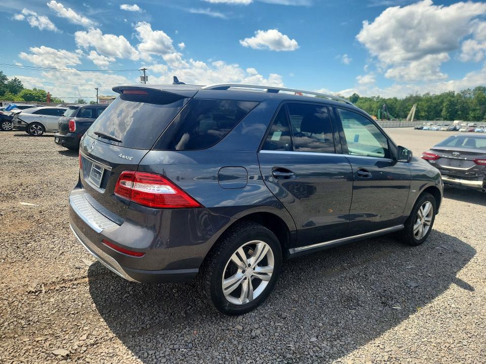 Photo 3 from auction – 2012 MERCEDES-BENZ ML with VIN 4JGDA5HB3CA022733