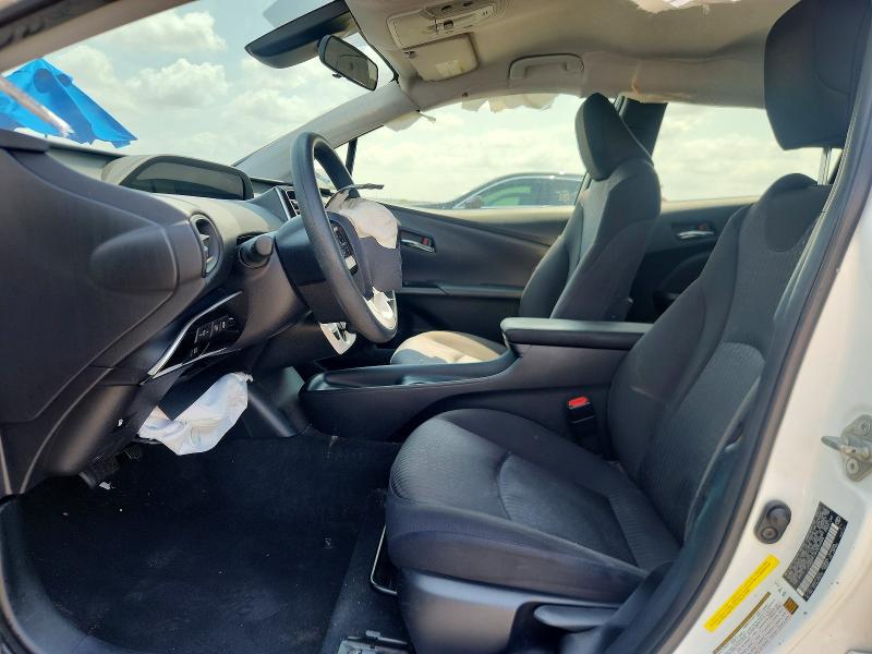 Photo 7 from auction – 2017 TOYOTA PRIUS with VIN JTDKBRFUXH3054028