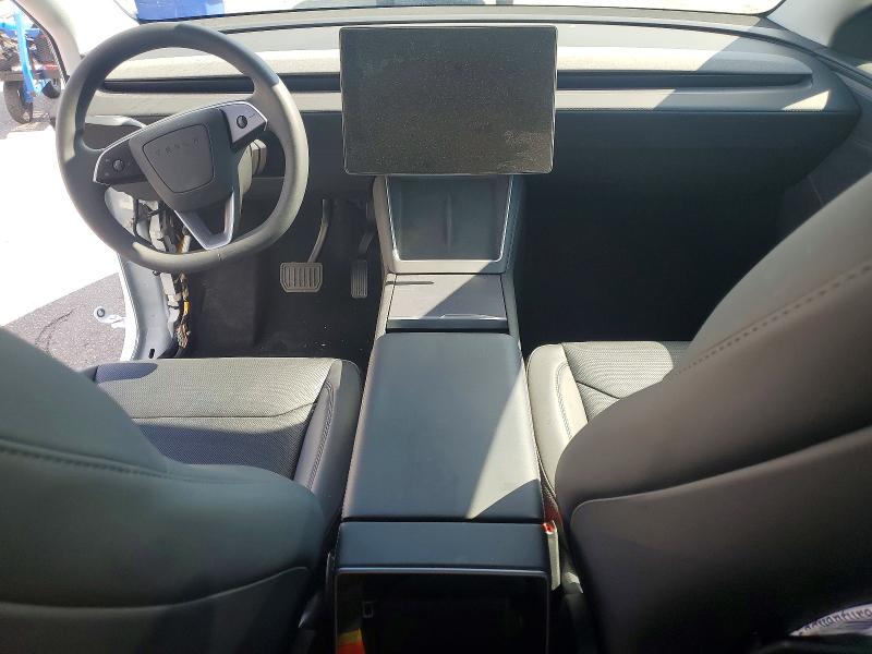 Photo 8 from auction – 2026 TESLA MODEL Y with VIN 7SAYGDEE8TA605061