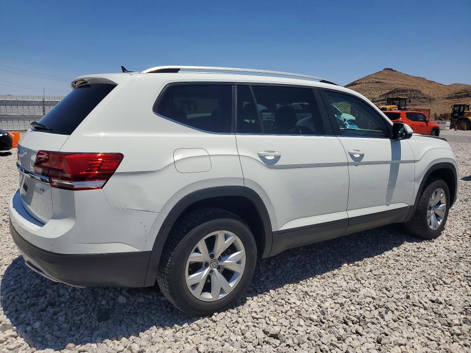 Снимка 3 от търг – 2018 VOLKSWAGEN ATLAS с VIN 1V2CR2CA1JC564984