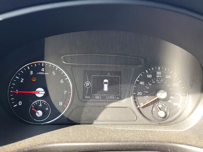 Photo 9 from auction – 2016 KIA SORENTO with VIN 5XYPG4A30GG035345