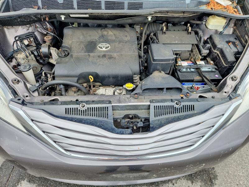 Photo 12 from auction – 2015 TOYOTA SIENNA with VIN 5TDYK3DC7FS683484