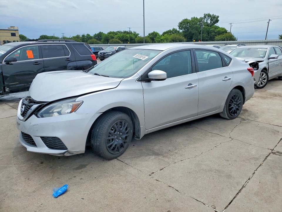 NISSAN SENTRA 2017 with VIN 3N1AB7APXHY403376 - Photo from auction