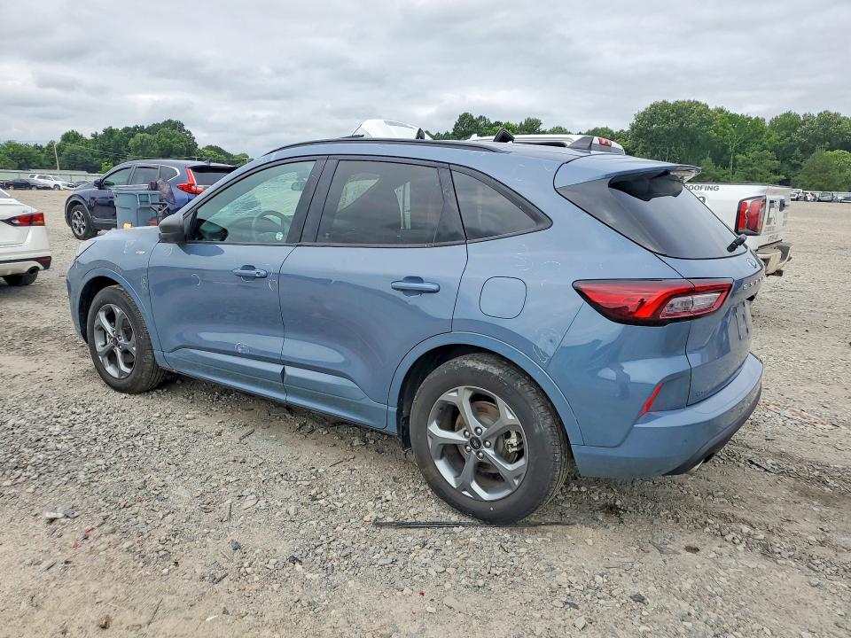 Photo 2 from auction – 2023 FORD ESCAPE with VIN 1FMCU0MN9PUA98032