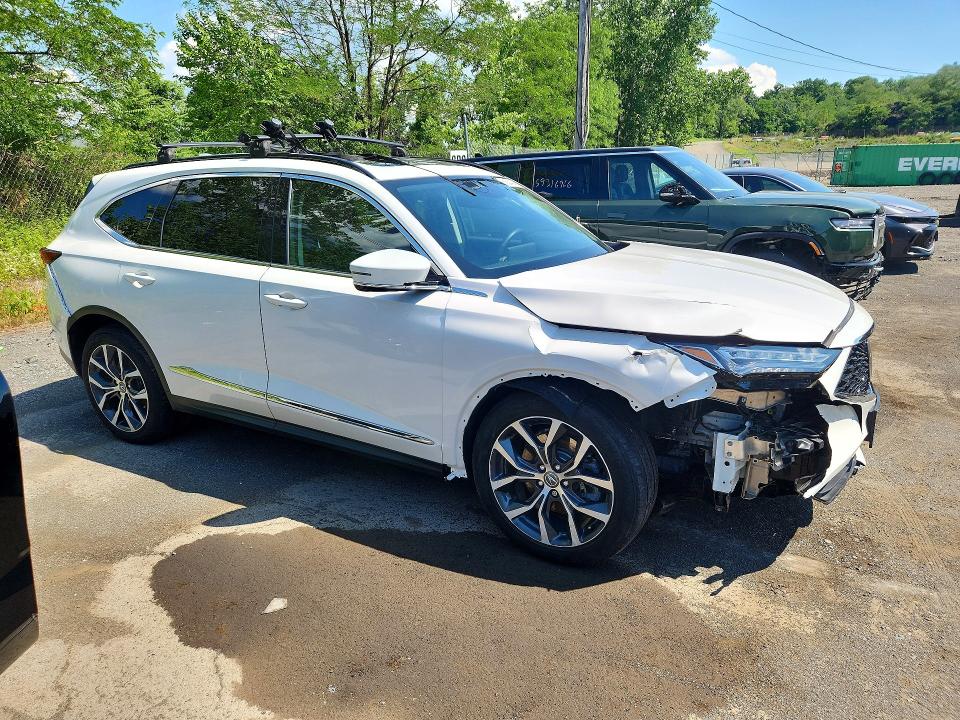 Photo 4 from auction – 2023 ACURA MDX with VIN 5J8YE1H44PL037015
