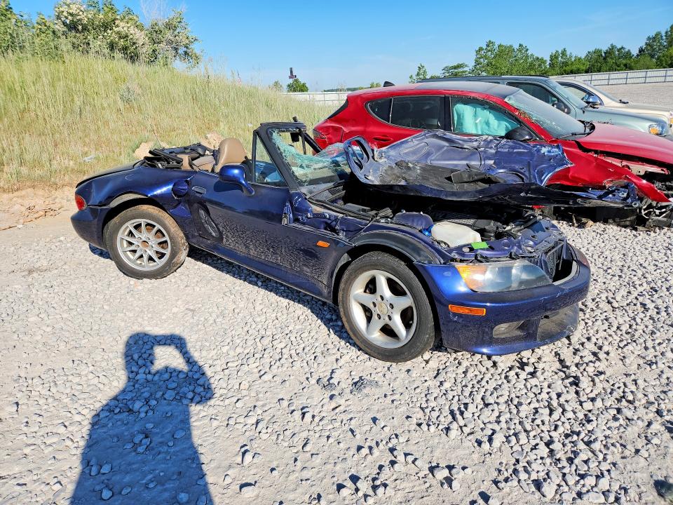 Фото 4 с аукциона – 1997 BMW Z3 с VIN 4USCJ3324VLC01508