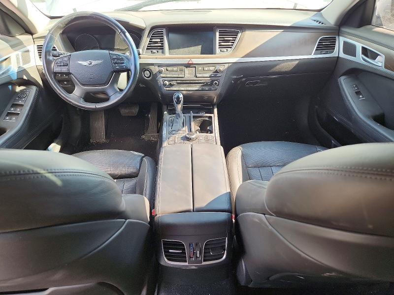 Photo 8 from auction – 2016 HYUNDAI GENESIS with VIN KMHGN4JE4GU134655