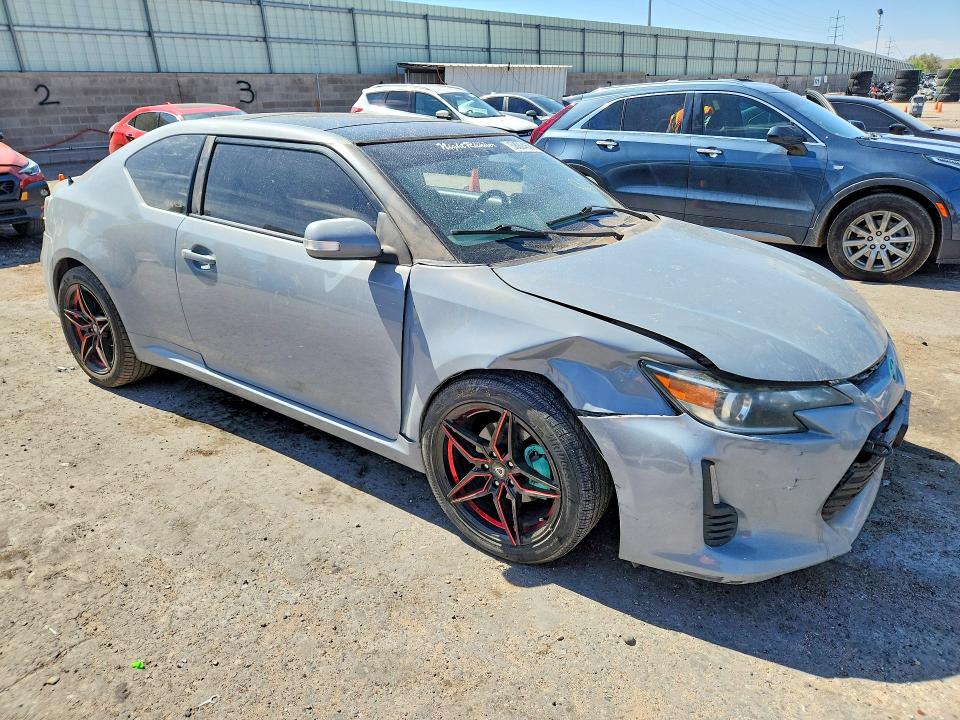 Photo 4 from auction – 2016 SCION TC with VIN JTKJF5C72GJ017811