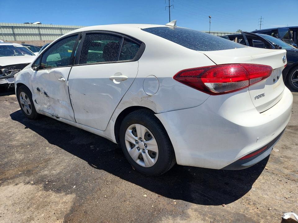 Photo 2 from auction – 2018 KIA FORTE with VIN 3KPFK4A76JE276313