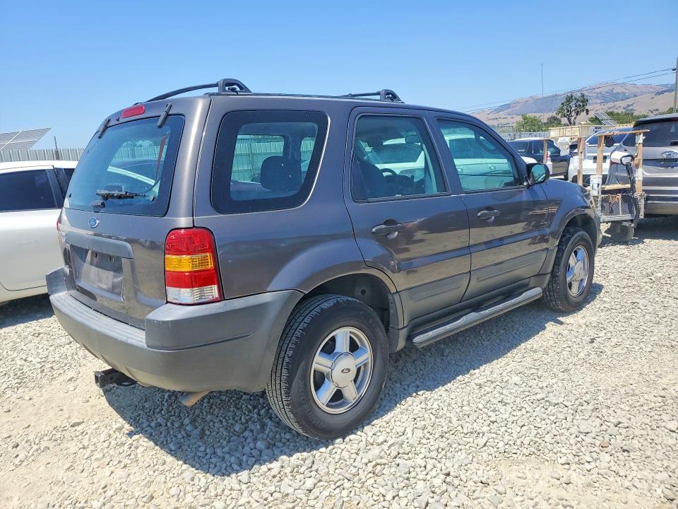 Photo 3 from auction – 2003 FORD ESCAPE with VIN 1FMCU021X3KA03533