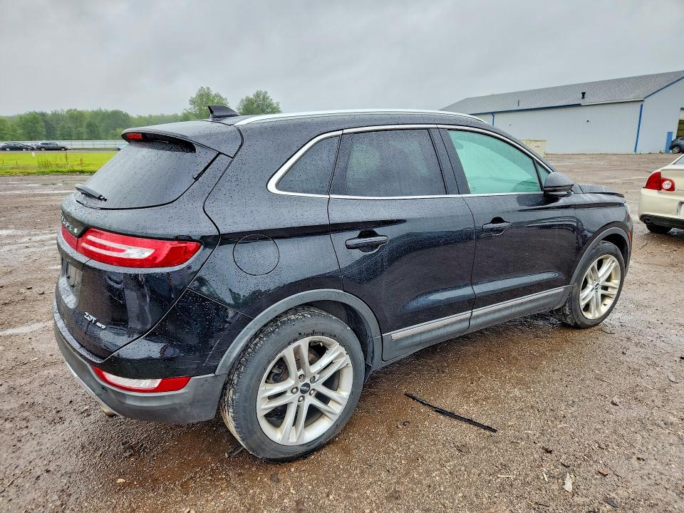 Foto 3 de la subasta – 2018 LINCOLN MKC con VIN 5LMCJ3D95JUL22639