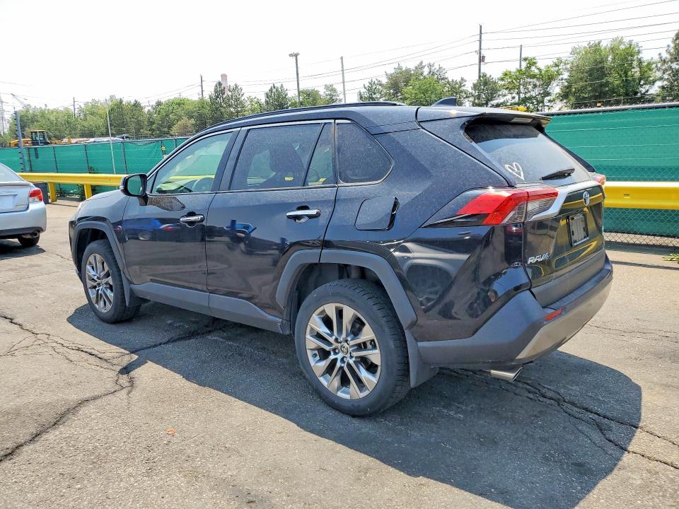 Photo 2 from auction – 2022 TOYOTA RAV4 with VIN JTMN1RFV2ND085403