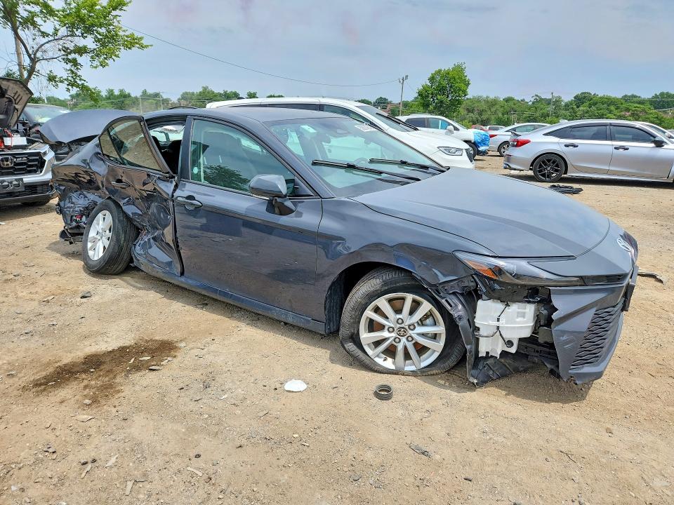 Photo 4 from auction – 2025 TOYOTA CAMRY with VIN 4T1DAACK2SU513808