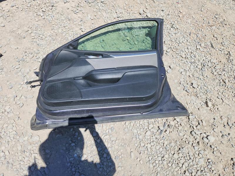 Photo 12 from auction – 2016 HONDA CIVIC with VIN 19XFC1F32GE040641