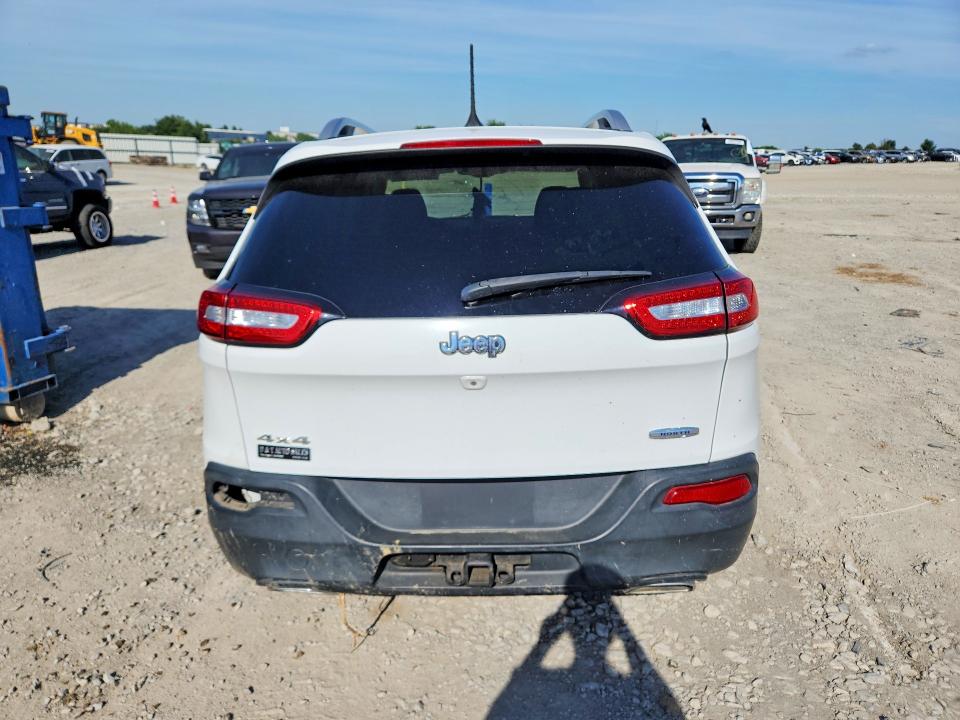 صورة رقم 6 من المزاد - 2017 JEEP CHEROKEE مع VIN 1C4PJMCS5HW521594