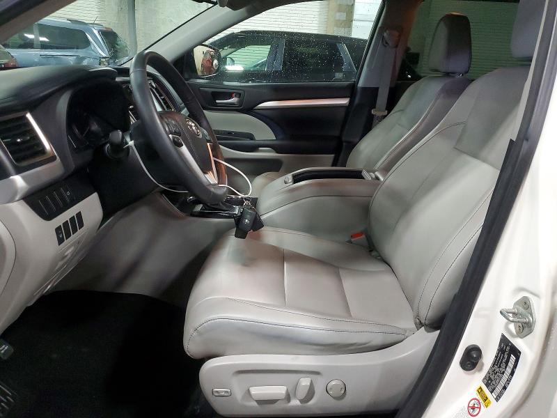 Photo 7 from auction – 2015 TOYOTA HIGHLANDER with VIN 5TDJKRFH1FS143836