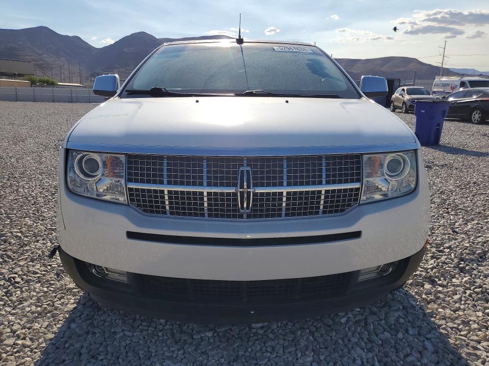 Zdjęcie 5 z aukcji – 2010 LINCOLN MKX z VIN 2LMDJ8JC5ABJ09754