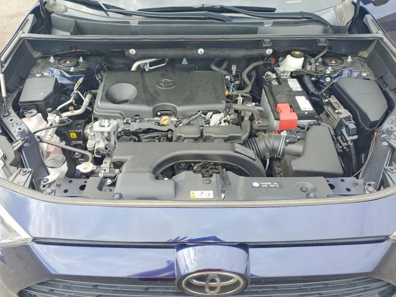 Photo 11 from auction – 2021 TOYOTA RAV4 with VIN 2T3W1RFV2MW142690