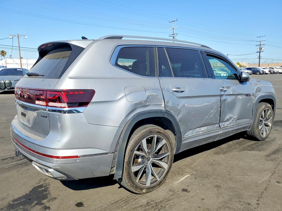 Photo 3 from auction – 2024 VOLKSWAGEN ATLAS with VIN 1V2FR2CA1RC524820