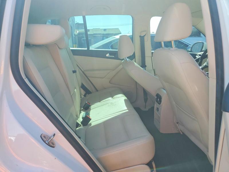 Снимка 10 от търг – 2015 VOLKSWAGEN TIG 2.0T S с VIN WVGAV7AX0FW552951