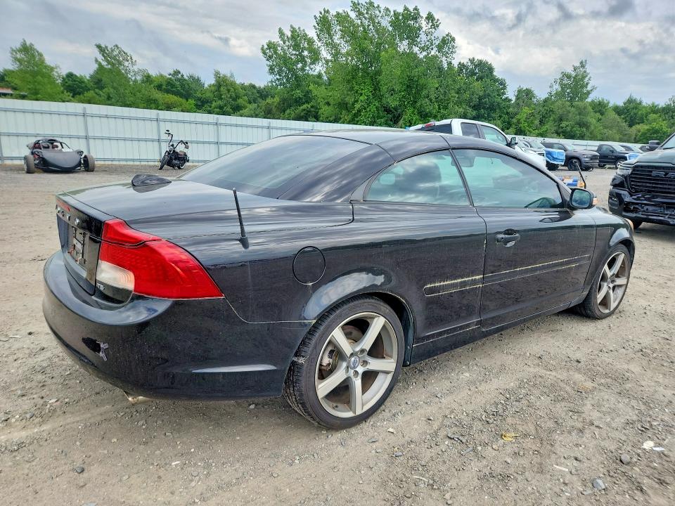 Photo 3 from auction – 2011 VOLVO C70 with VIN YV1672MC3BJ108190
