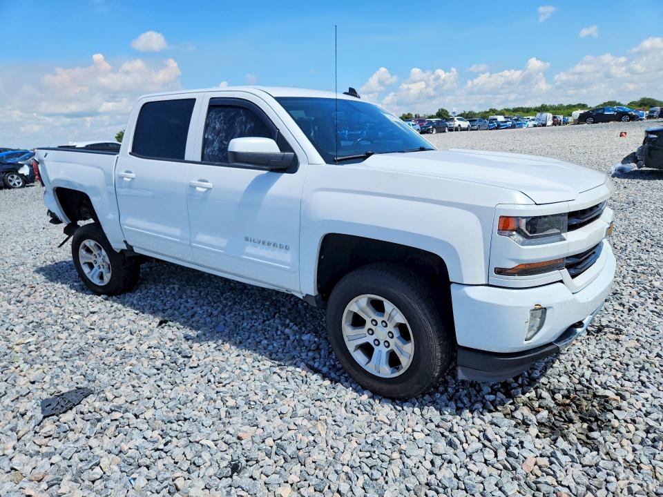 Photo 4 from auction – 2018 CHEVROLET SILVERADO with VIN 3GCUKREC2JG232129