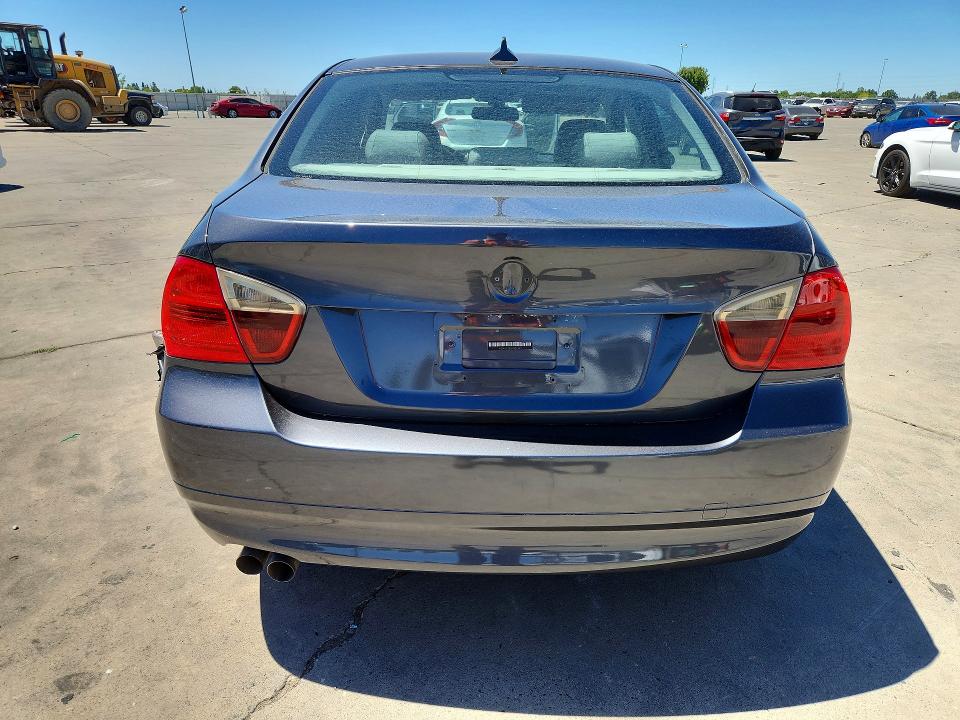 Photo 6 from auction – 2007 BMW 328 with VIN WBAVC53557FZ73011