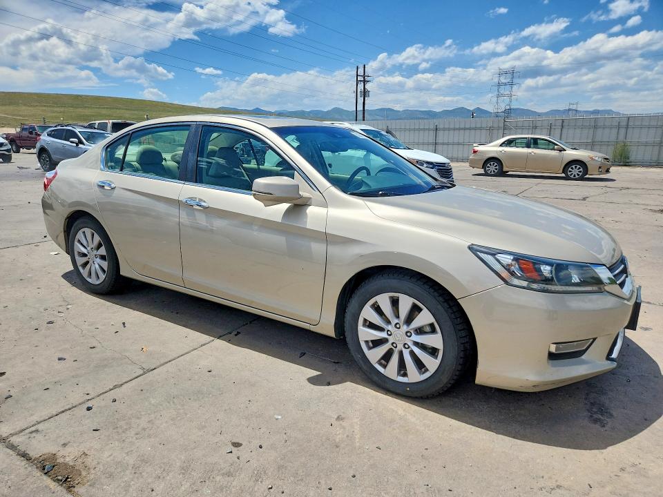 Photo 4 from auction – 2013 HONDA ACCORD with VIN 1HGCR2F80DA232479