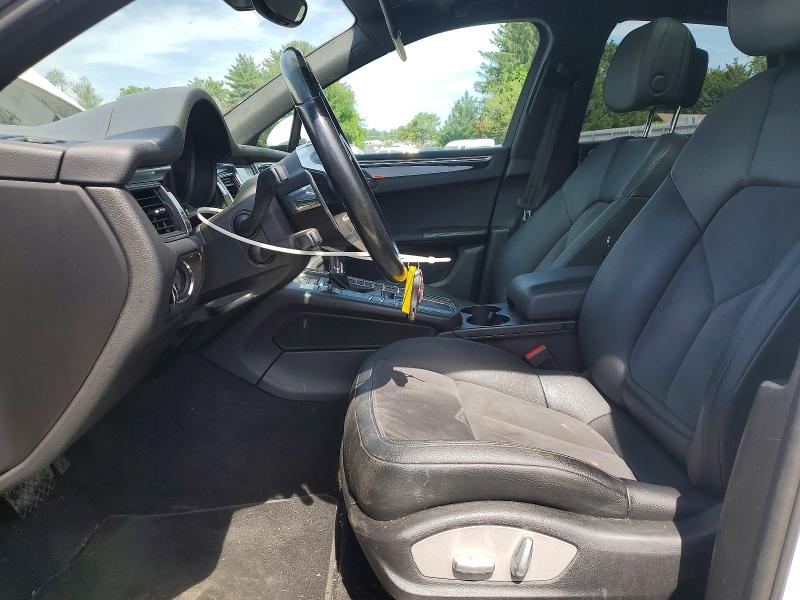 Photo 7 from auction – 2017 PORSCHE MACAN with VIN WP1AA2A53HLB04515