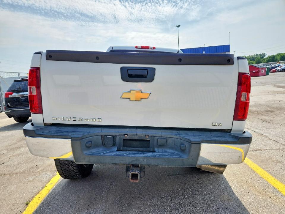 Photo 6 from auction – 2007 CHEVROLET SILVERADO with VIN 1GCHK23637F557193