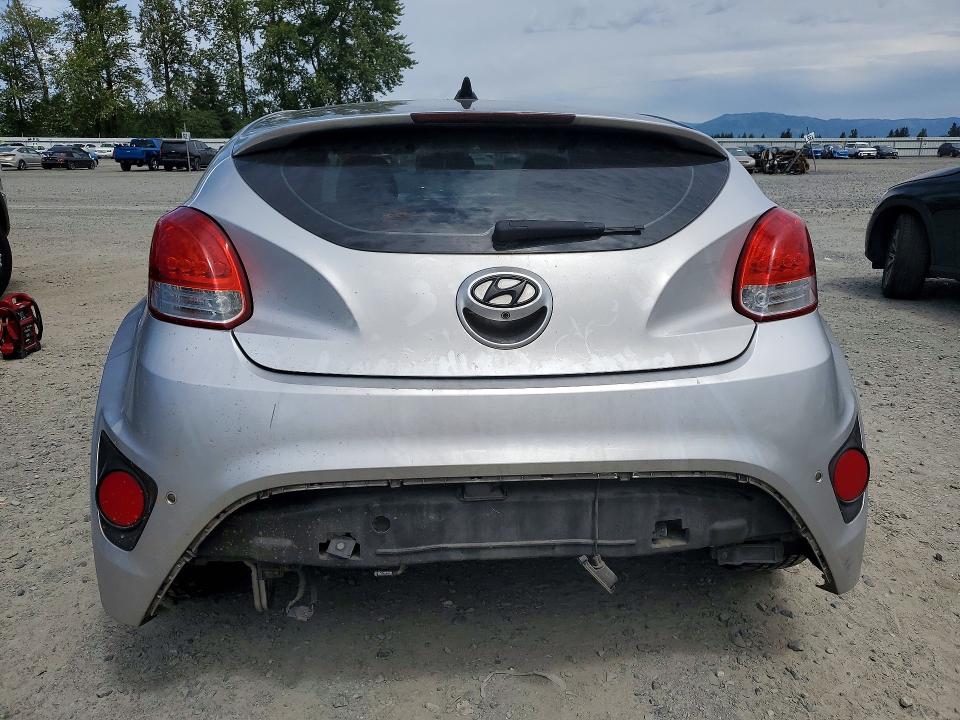Photo 6 from auction – 2013 HYUNDAI VELOSTER with VIN KMHTC6AE9DU126417