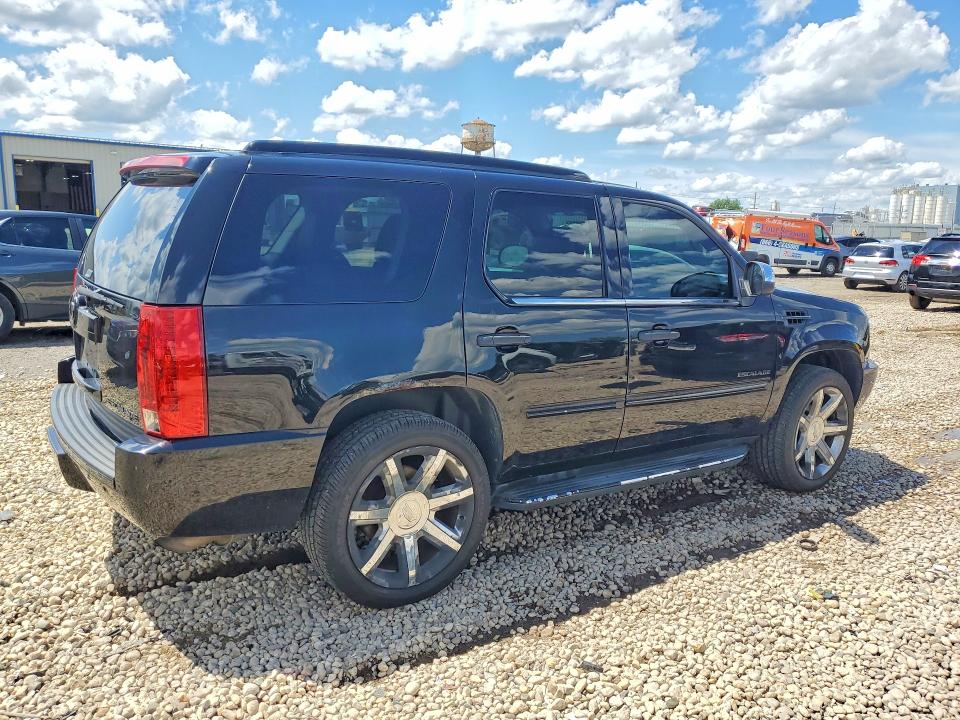 Photo 3 from auction – 2012 CADILLAC ESCALADE with VIN 1GYS4AEF0CR203075