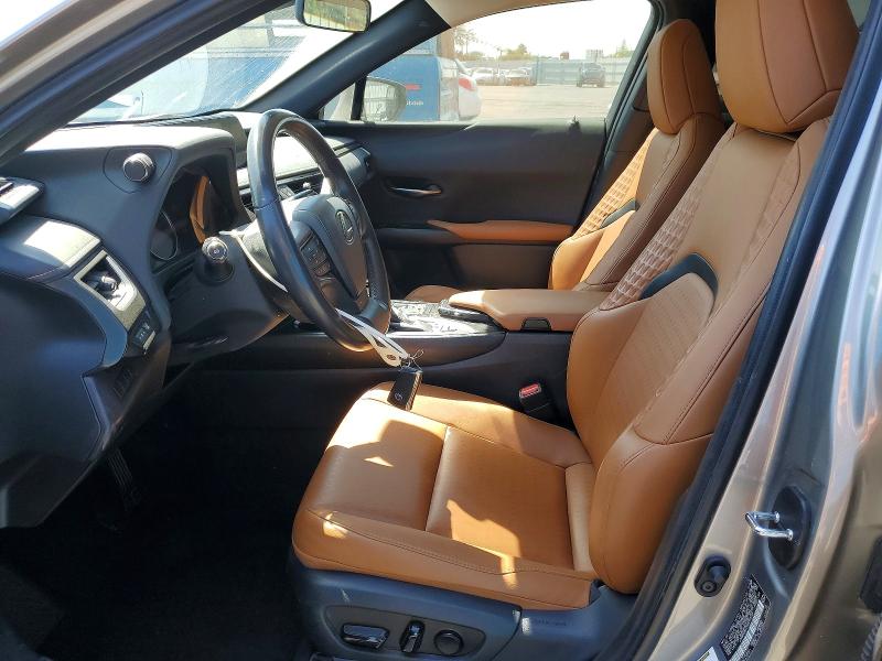 Photo 7 from auction – 2021 LEXUS UX with VIN JTHX9JBH7M2052926
