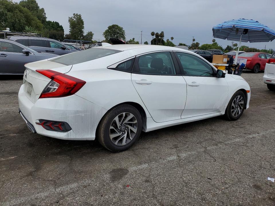 Фото 3 с аукциона – 2017 HONDA CIVIC с VIN 19XFC2F75HE002962