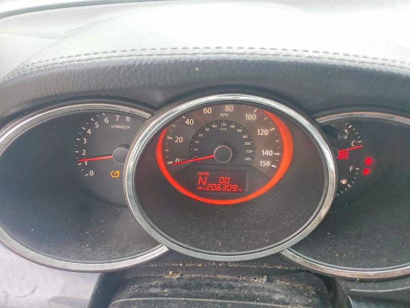 Photo 9 from auction – 2011 KIA SORENTO with VIN 5XYKWDA21BG098953