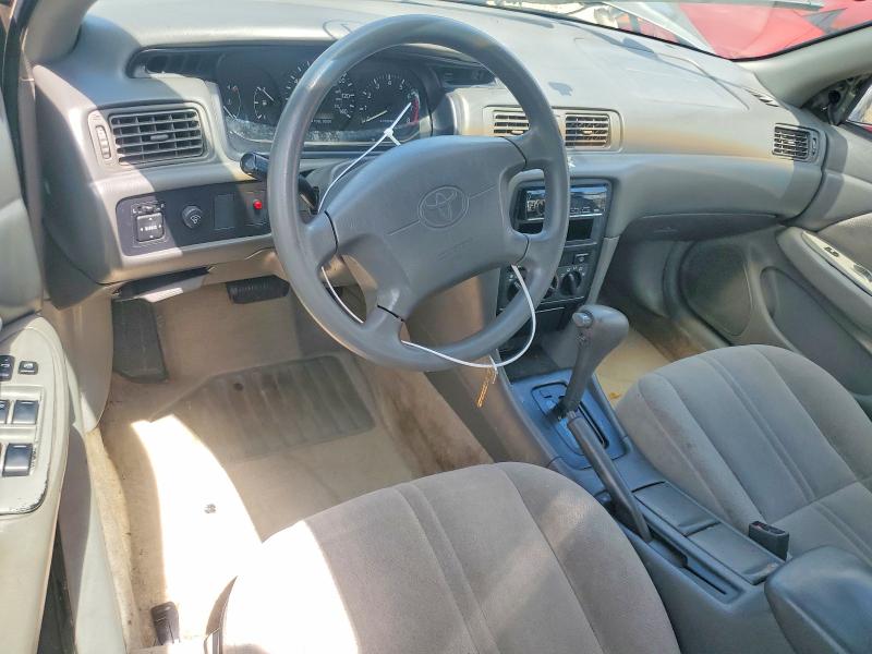 Photo 8 from auction – 2000 TOYOTA CAMRY with VIN 4T1BG22K4YU714132