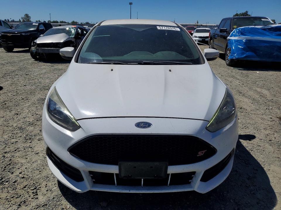 Photo 5 from auction – 2017 FORD FOCUS with VIN 1FADP3L93HL292946