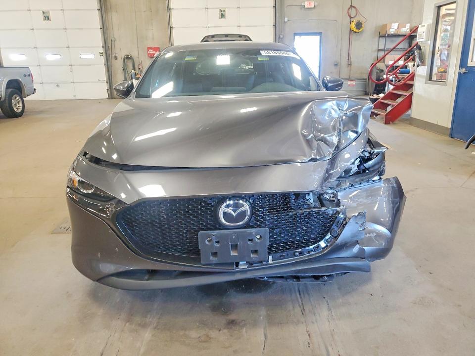 Photo 5 from auction – 2019 MAZDA 3 with VIN JM1BPBJM7K1136124