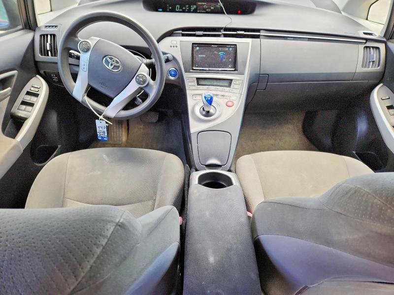 Foto 8 de la subasta – 2013 TOYOTA PRIUS con VIN JTDKN3DU1D1618436