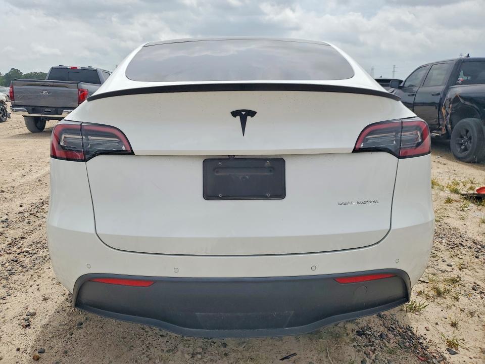 Photo 6 from auction – 2021 TESLA MODEL Y with VIN 5YJYGDEE8MF200707