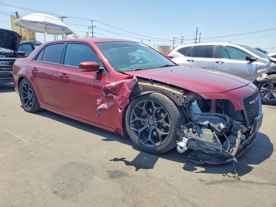 Photo 4 from auction – 2020 CHRYSLER 300 with VIN 2C3CCABG0LH253361