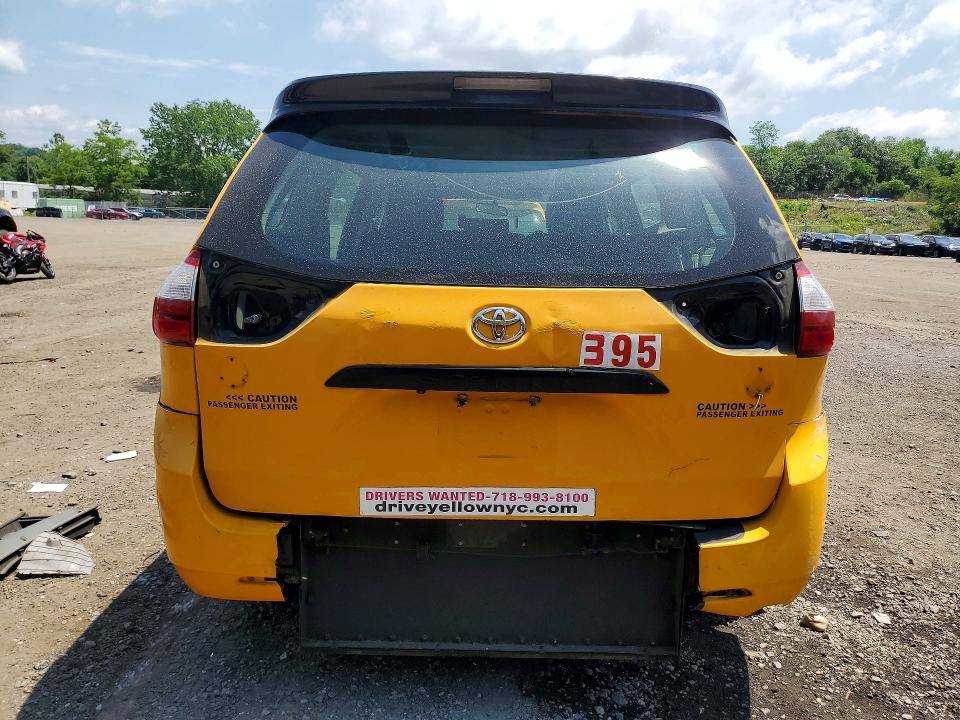 Photo 6 from auction – 2016 TOYOTA SIENNA with VIN 5TDZK3DC6GS700586