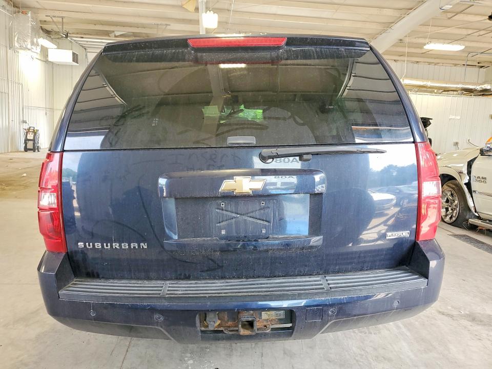 Снимка 6 от търг – 2007 CHEVROLET SUBURBAN с VIN 1GNFK16307J244822