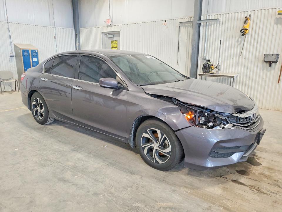 Photo 4 from auction – 2017 HONDA ACCORD with VIN 1HGCR2F33HA114971