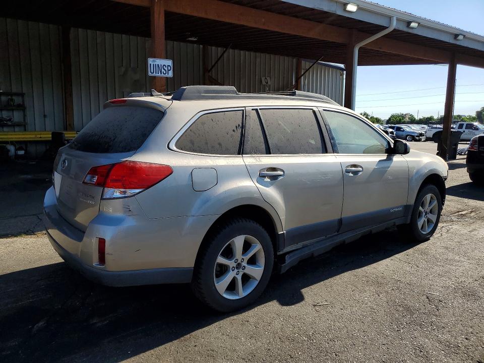 Photo 3 from auction – 2014 SUBARU OUTBACK with VIN 4S4BRBDC2E3240070
