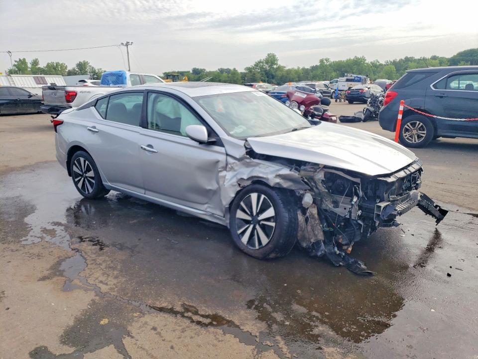 Photo 4 from auction – 2022 NISSAN ALTIMA with VIN 1N4BL4DW4NN345683