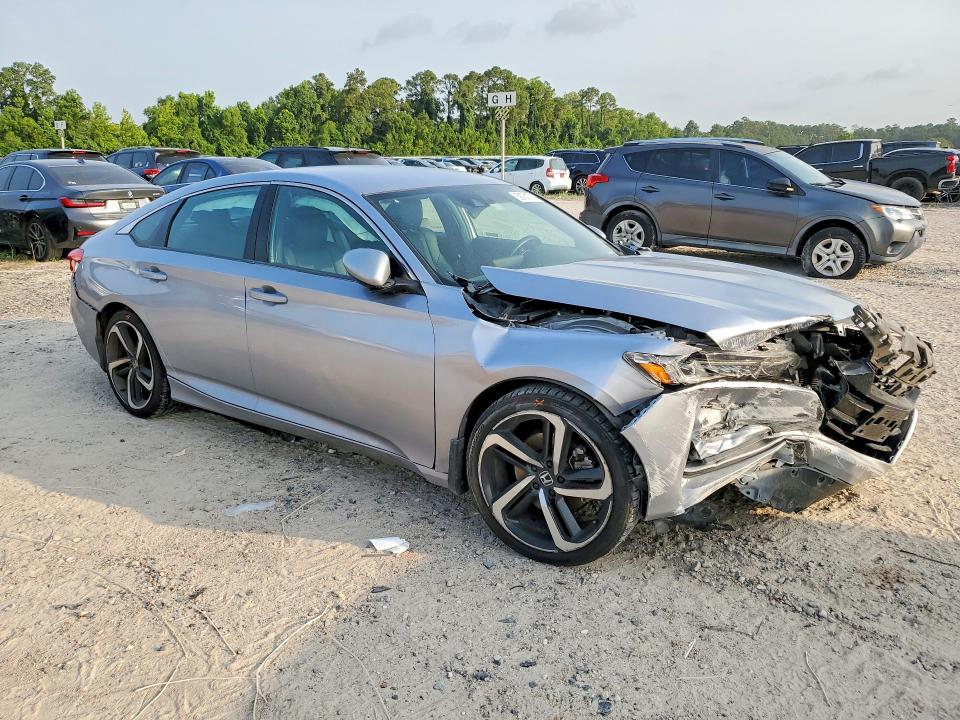 Photo 4 from auction – 2019 HONDA ACCORD with VIN 1HGCV1F33KA089907