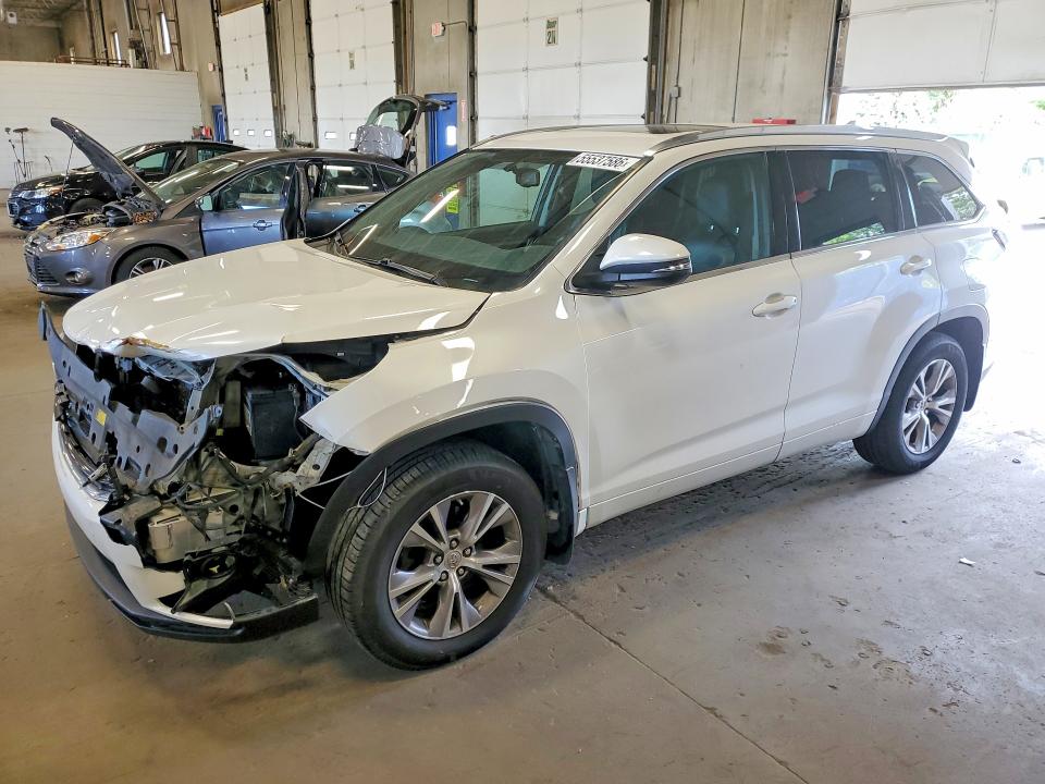 TOYOTA HIGHLANDER 2015 with VIN 5TDJKRFH7FS199957 - Photo from auction