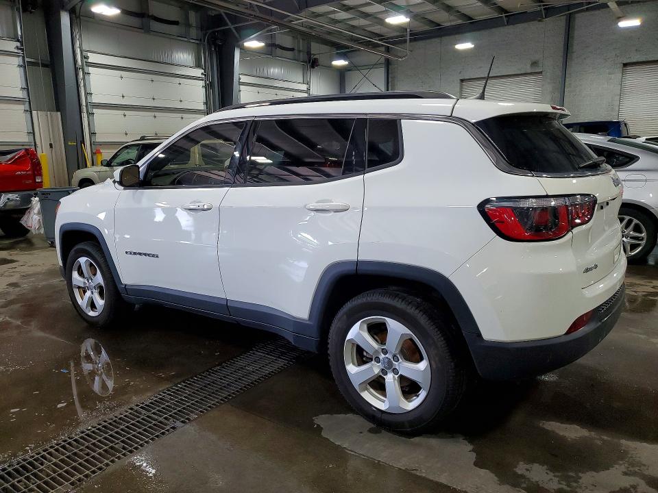 Photo 2 from auction – 2017 JEEP COMPASS with VIN 3C4NJDBB9HT646774